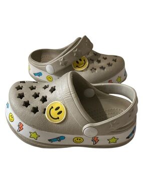 Crocs Kids Beige Smiley Star Clogs